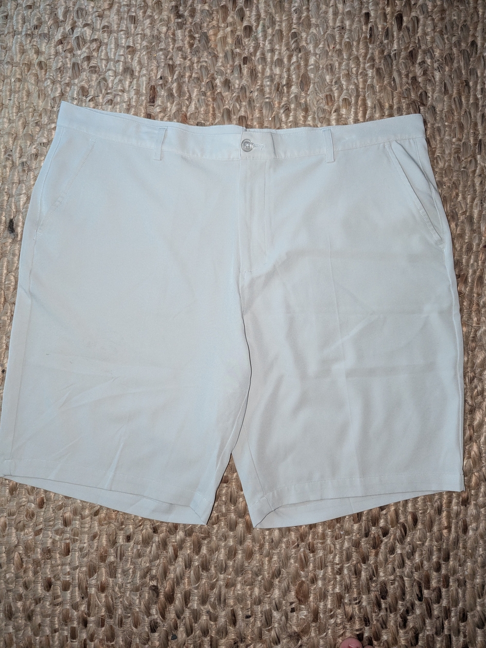 1764 Golf Men's Size 40 Flat Front Shorts Cream Off-White Performance Chino